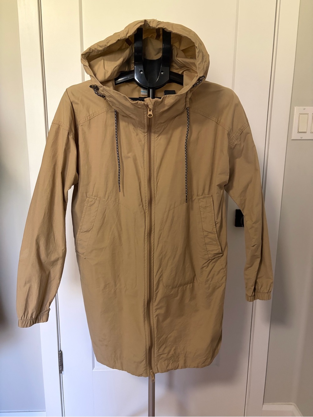Women’s Columbia Tan Spring/Fall Jacket-small
